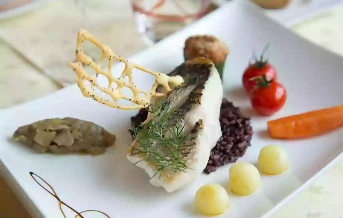 Le restaurant - Auberge De La Rose - restaurant DOUE-EN-ANJOU - Restaurant Louresse Rochemenier