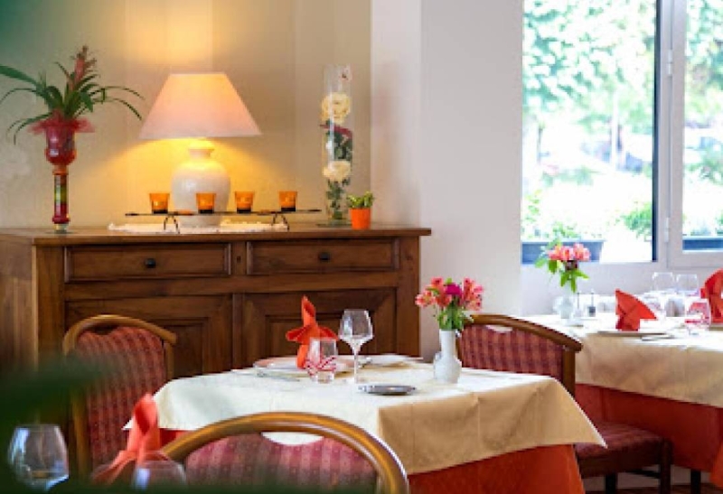 Le restaurant - Auberge De La Rose - restaurant DOUE-EN-ANJOU - top resto DOUE-EN-ANJOU